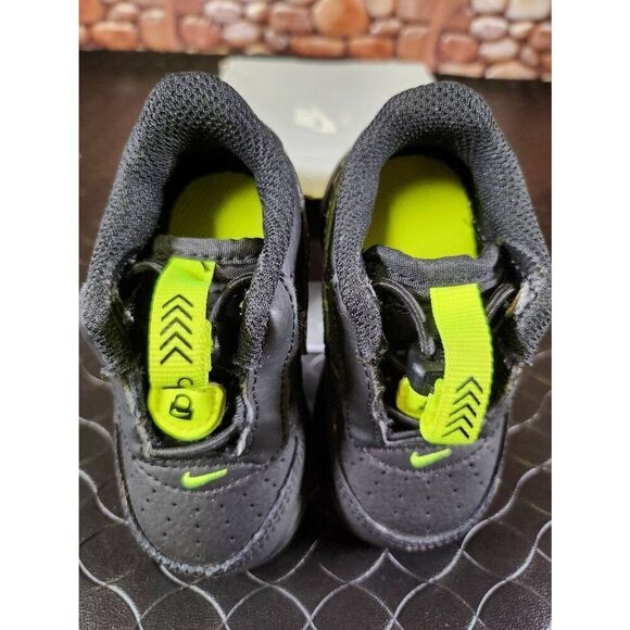 Nike Air Force 1 Toggle "VOLT"  Toddler 4C #A18 - Picture 6 of 8